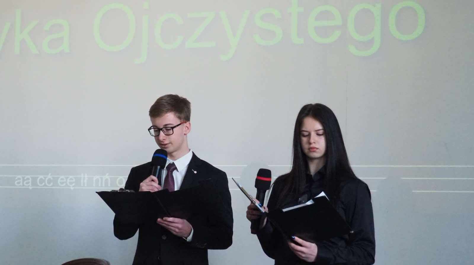 Zdjęcie Dzień języka ojczystego (9)a8c7ad58-fc19-4236-9cc3-c791924320b1.jpg w galerii Międzynarodowy Dzień Języka Ojczystego w II LO